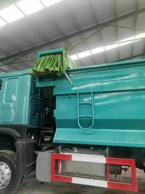 351-450hp マニュアルトランスミッション Sinotruck HOWO 6*4 U型パッキングボックス付きダンプトラック
