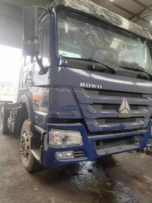 6×4 駆動車 シノトラック トラクター トラック 4-6L エンジン容量 青色で販売