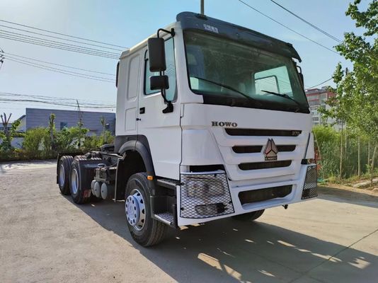 6×4 駆動ホイール Sinotrck HOWO トラクター トラック 1 年間の販売後サービス