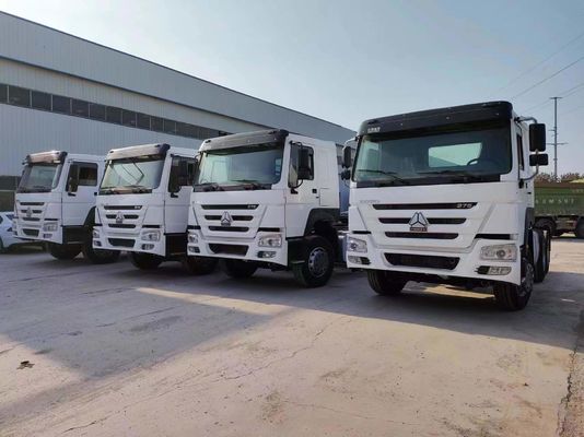 6×4 駆動ホイール Sinotrck HOWO トラクター トラック 1 年間の販売後サービス
