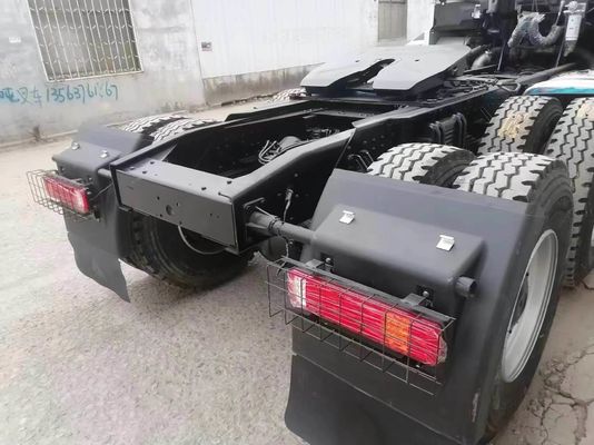 中古 Shacman F3000 6X4 重荷 トラクター トラック 40tons ラジアルタイヤ設計