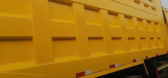 10タイヤ Sinotruck HOWO 6*4 中古ダンプトラック フロントリフティングスタイル エミッションユーロ 3/4/5