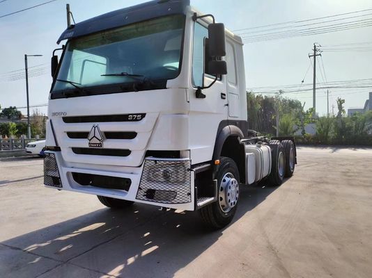 強力な351-450hp Shacman 6*4 トラクター トラック 高馬力 12r22.5 タイヤ