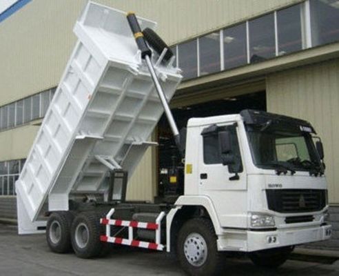 マニュアルトランスミッション Sinotruck HOWO 40トン 6X4 10ホイールダンプトラック