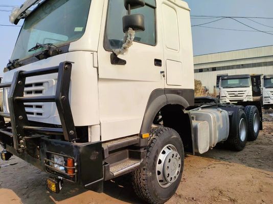 高馬力HOWO 6X4 トラクタートラック 400Lタンクと12r22.5タイヤ