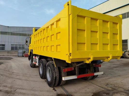 手動トランスミッション Sinotruck HOWO 6*6 重荷用ダンプトラック