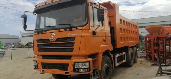 6X4 駆動ホイール シャックマン F3000 ダンプトラック 351-450hp 異なる色で馬力