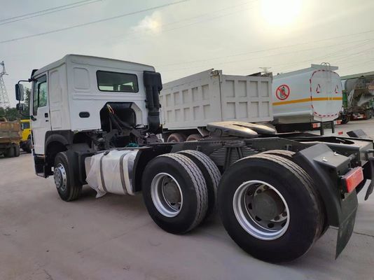 右駆動 ホワイト Sinotruk HOWO 6×4 トラクター トラック