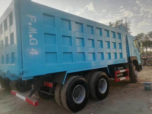 Sinotruk 6X4 HOWOダンプトラック Hw15710 10 前方と 2 後方