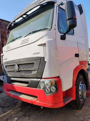 直接供給 Sinotruk Howoa7 トラクター トラックヘッド トラック
