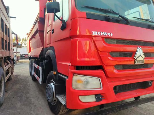 10タイヤ U型ダンプトラック Sinotruck HOWO 6*4 380HP トラックとフロントリフティングスタイル