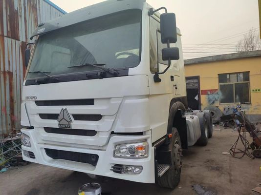 Sinotruck HOWO トラクター トラック 6*4 ホワイト 10ホイール