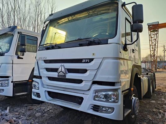 Sinotruck HOWO トラクター トラック 6*4 ホワイト 10ホイール