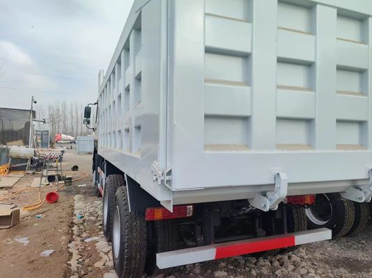 HOWO Sinotruck 6X4 420馬力 トラクタートラック 座席≤5台とDOTタイヤ認証
