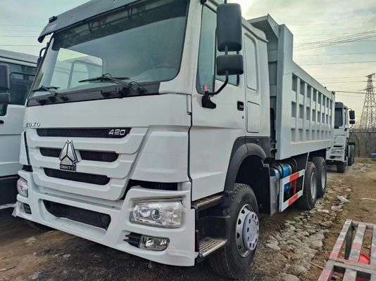 高容量 HOWO 6X4 重量ダンプトラック 18立方メートル 351-450馬力