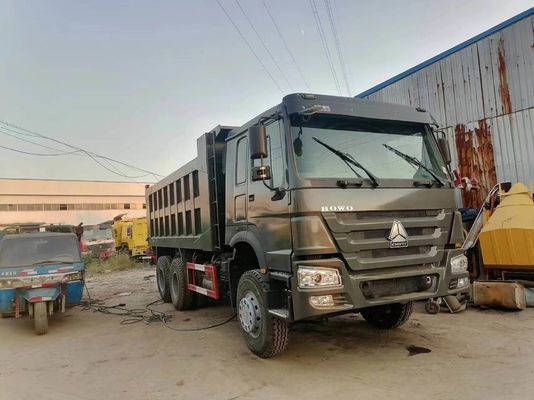 半径タイヤ設計 Sinotruk HOWO 6*4 重荷輸送用ダンプトラック ≤5席