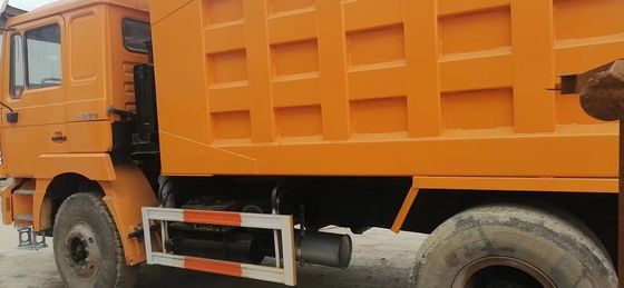 使用済み HOWO 6*4 10ホイラー 371HPダンプトラック 6-8L エンジン容量と10ホイール