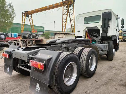 HOWO 6*4 トラクター トラック ヘッド トラック ECE 認証 351-450hp