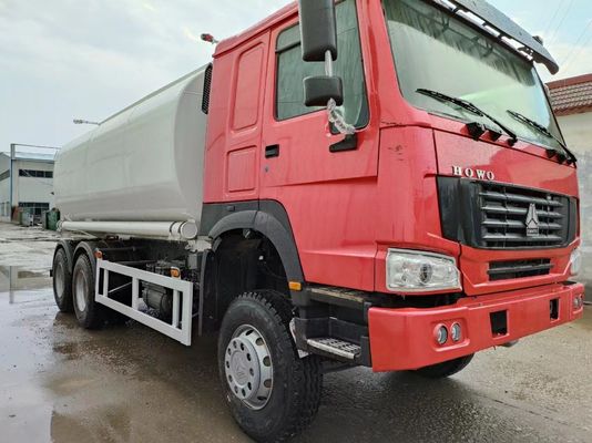 20000リットル 4コンパートメント HOWO 6X4 燃料タンク トラック 石油貯蔵