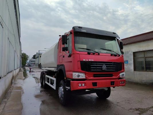 シノトルク HOWO 6*4 10ホイール 20000リットルの容量 オイル燃料タンカー トラック
