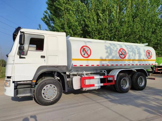 HOWO 6*4 26000リットル 340HP オイル配送 燃料輸送 タンカー トラック ≤5席