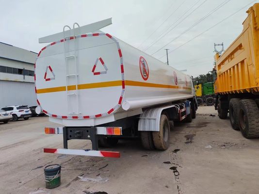 20 トン 中古シノトラック 燃料油タンク トラック 15001-30000L タンク 容量 シノトラック 8X4