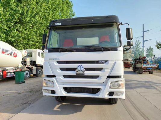 8X4燃料油タンク トランスポートトラック 351-450馬力 30000Lタンク容量