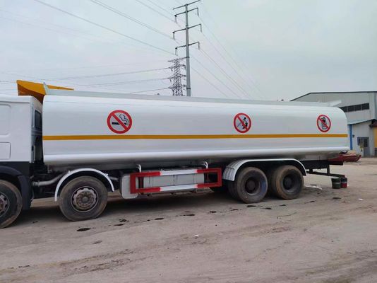 351-450hp Siontruk HOWO ユーロ 3/4/5 8*4 燃料タンカー トラック 10350X2496X3048mm 燃料の配達
