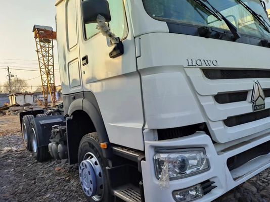 シノトラックモデルマン テクノロジーシトラック C7h 6X4 430HP トラクタートラック 90 タイヤ ISO認証
