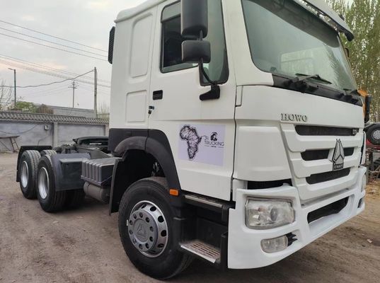6×4駆動車 シノトラック HOWO 371HP トラクタートラック 8.55*2.5*3.5m 高耐久性