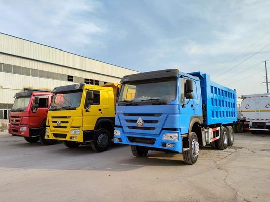 建設用ダンプトラック フロントリフティングスタイル HOWO 6*4 ティッパートラック 8500x2500x3600mm