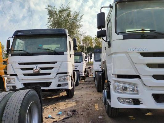 Sinotruk HOWO U型 白色 6*4 10輪 トラクター トラック 8500*2496*3450 mm サイズ