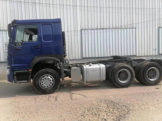 ブルー シノトルク HOWO 6X4 10 ホイール 強力な牽引能力を持つ二輪トラック