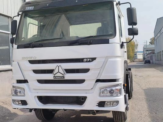 6-8L マニュアルトランスミッション Sinotruk HOWO 6*4 重荷輸送用 トラクタートラック