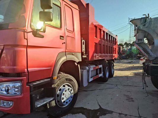 10タイヤ レッド HOWO 6*4 ダンプトラックと中古 351-450hp ラジアルデザイン