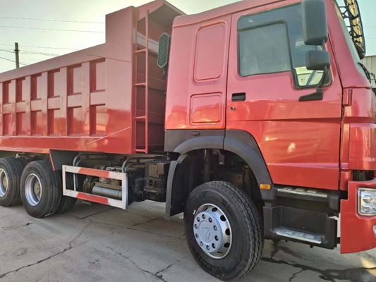 10タイヤ レッド HOWO 6*4 ダンプトラックと中古 351-450hp ラジアルデザイン