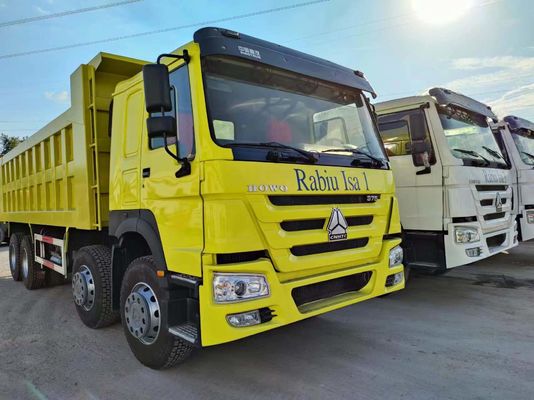12ホイール Sinotruk HOWO 8*4 フロントリフティングスタイルダンプトラック マニュアルトランスミッション