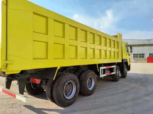 12ホイール Sinotruk HOWO 8*4 フロントリフティングスタイルダンプトラック マニュアルトランスミッション