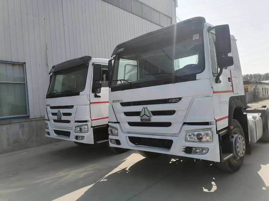 マニュアルトランスミッションタイプ 420HP シノトラック HOWO 6*4 トラクタートラック