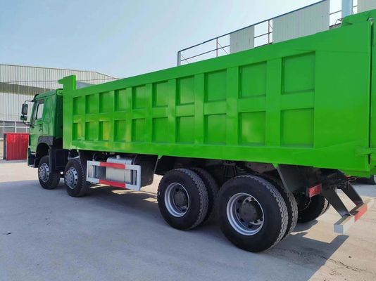 シノトルク HOWO 8*4 ダンプトラック 375HP グリーン カラー 10500 x 2600m x 3400mm