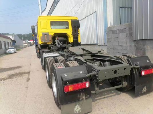 シノトルク トラクター トラック 6*4 6~8L エンジン容量から使用する黄色
