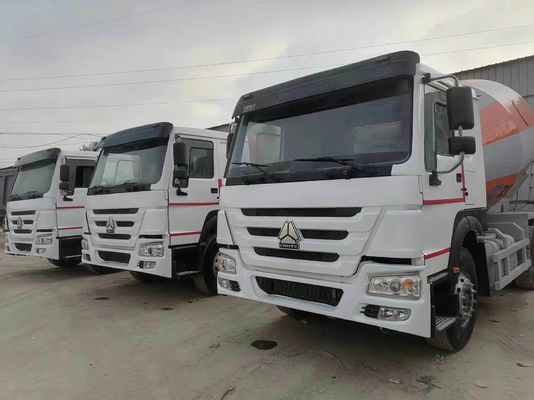 6×4 シノトラック HOWO 8500×2500×3600mm サイズ